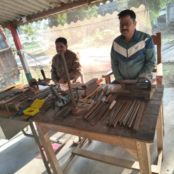 बिहपुर दियारा में अवैध मिनीगन फैक्ट्री का भंडाफोड़दो&hellip;