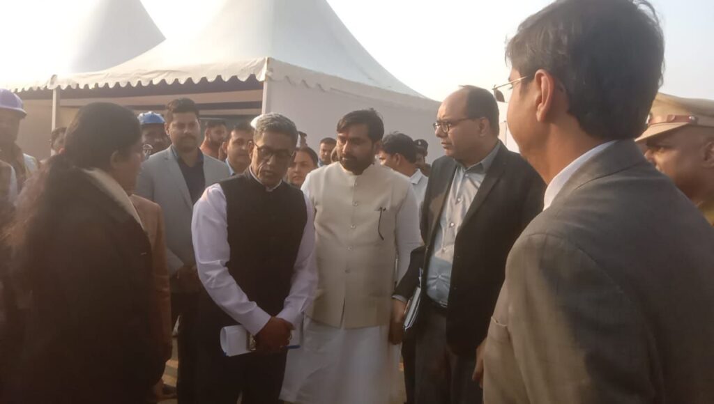 अगुवानी–सुल्तानगंज महासेतु का निरीक्षण, विकास के एजेंडे पर भी लगी मुहर 11 img 20251213 wa00306634333871505312284