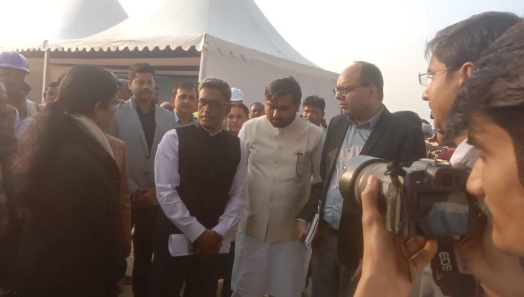 अगुवानी–सुल्तानगंज महासेतु का निरीक्षण, विकास के एजेंडे पर भी लगी मुहर 22 img 20251213 wa00313707804747777841309