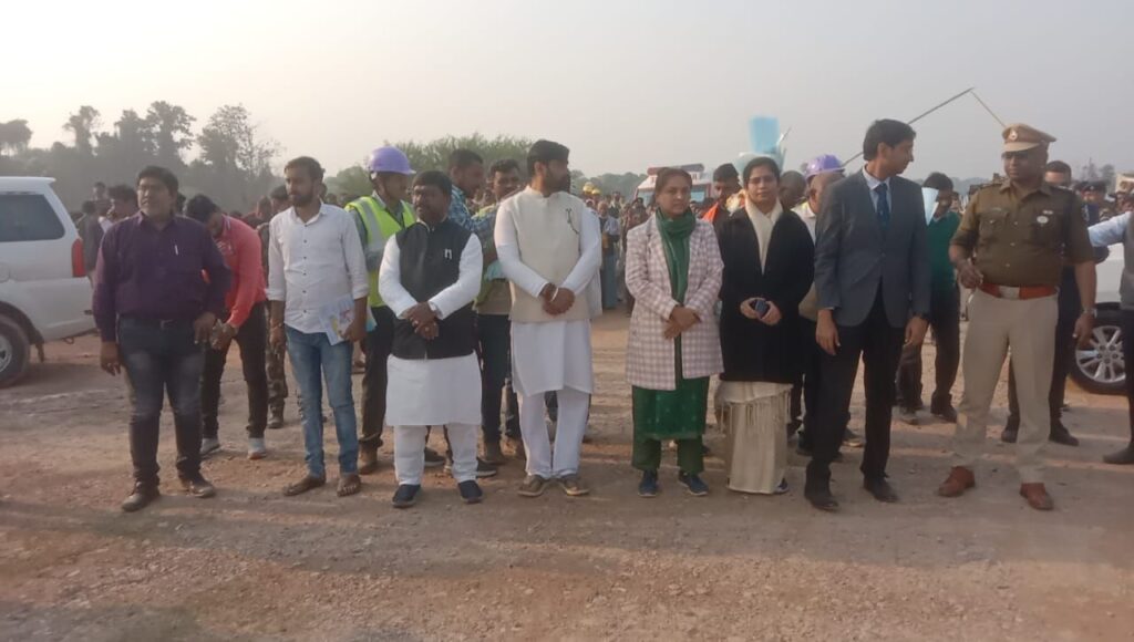 अगुवानी–सुल्तानगंज महासेतु का निरीक्षण, विकास के एजेंडे पर भी लगी मुहर 23 img 20251213 wa00325386576446781244590