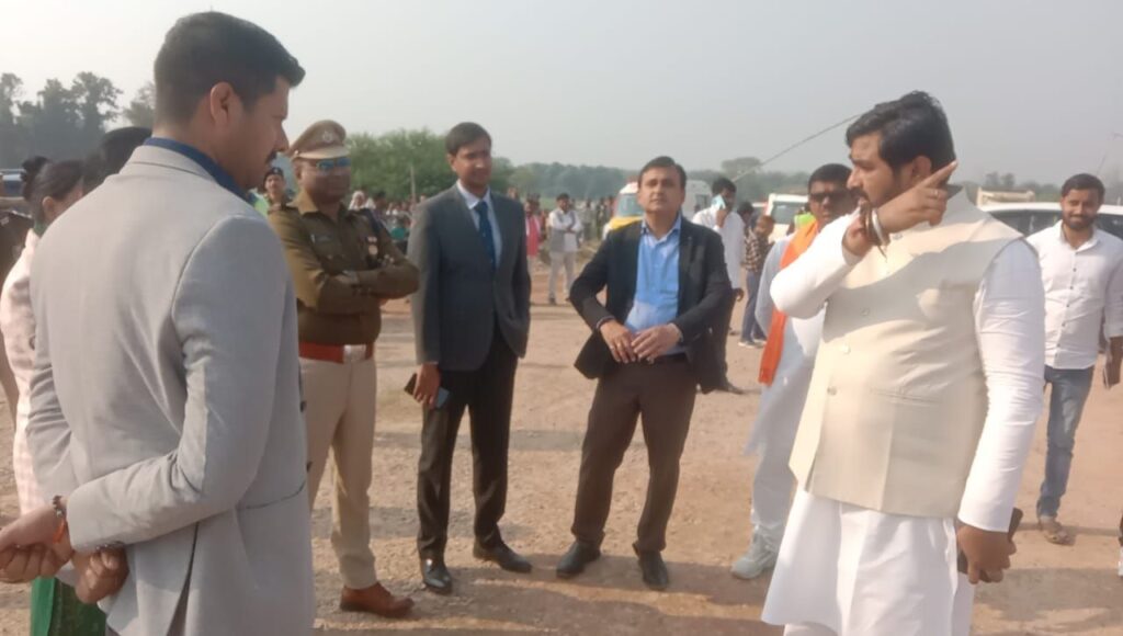 अगुवानी–सुल्तानगंज महासेतु का निरीक्षण, विकास के एजेंडे पर भी लगी मुहर 10 img 20251213 wa00417901719834281800621