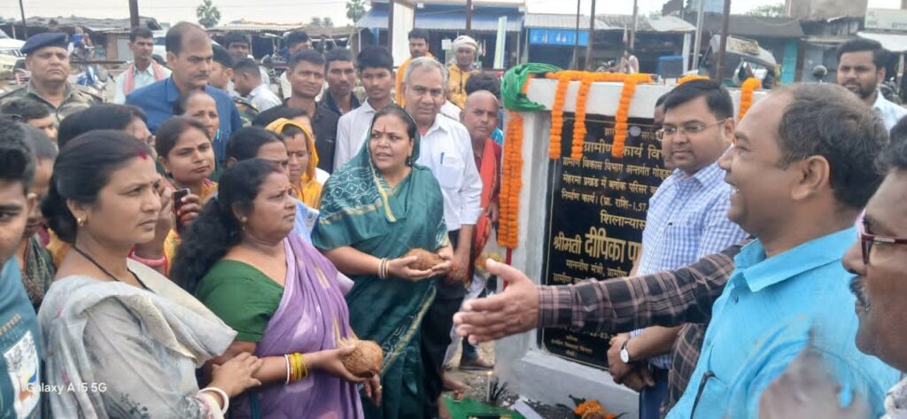 मेहरमा में विकास की गूंज: 3 करोड़ की योजनाओं से बदलेगा प्रखंड परिसर का चेहरा 2 img 20260322 wa00123139541346905638899