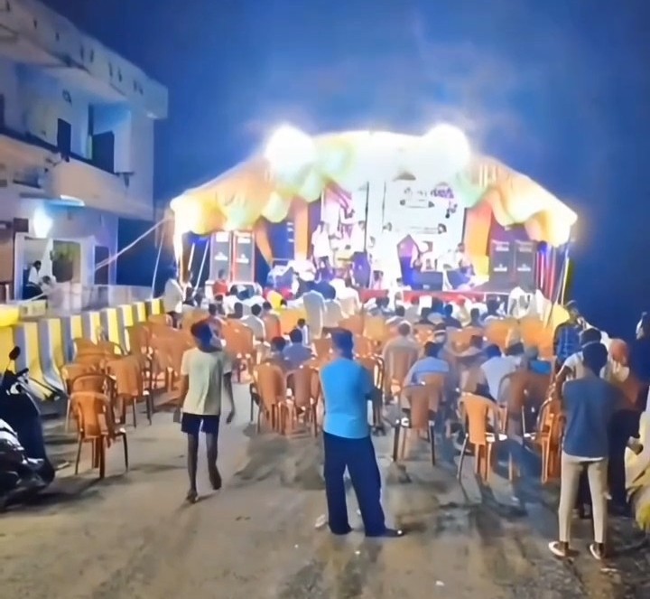 26 करोड़ के बंद पड़े ओवरब्रिज पर बर्थडे पार्टी! डांस, DJ और जश्न का VIDEO वायरल, अब आयोजक पर FIR 3 VID 20260716