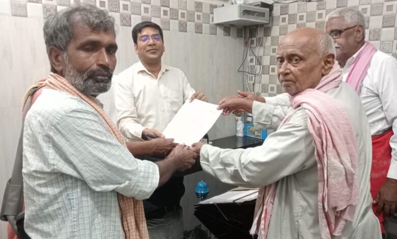 भाकपा प्रतिनिधिमंडल ने बीडीओ को सौंपा ज्ञापन, विकास योजनाओं में अनियमितता की जांच की मांग 1 FB IMG 1785810973782