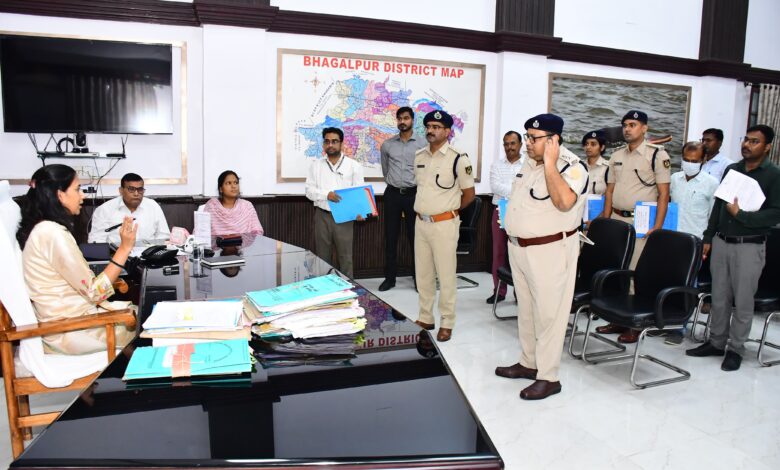 भागलपुर में गरीब बंदियों की मदद के लिए समिति की बैठक, 5 कैदियों का ₹11 हजार जुर्माना भरने की अनुशंसा 1 IMG 20261015 WA0007